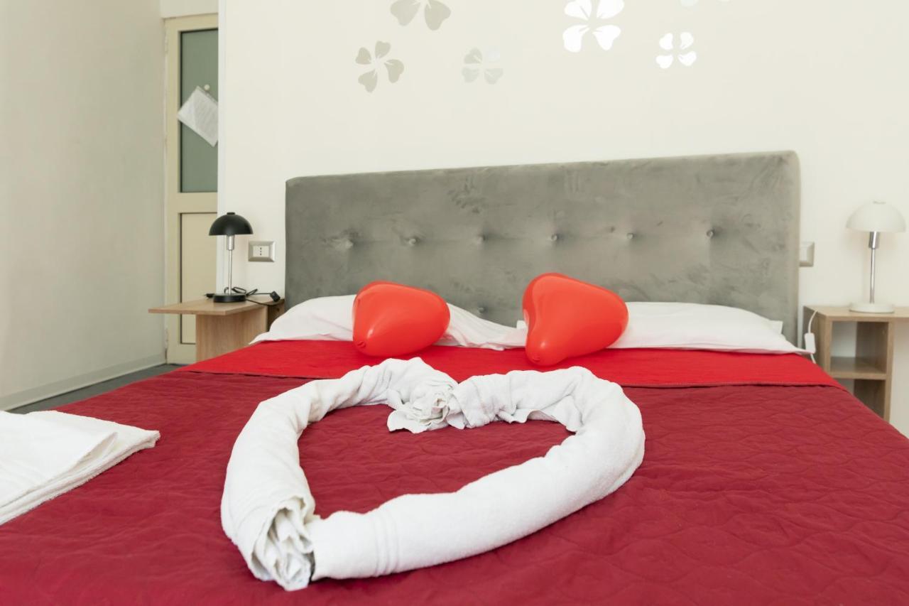 Madb&B เนเปิลส์ ภายนอก รูปภาพ